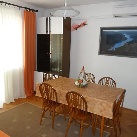 Apartment Park *