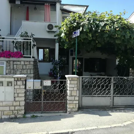 Park Apartman *